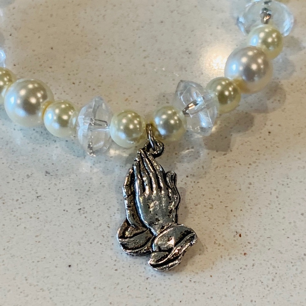 Praying Hands Pearl Bracelet